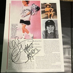 Debbie Gibson Autograph Newspaper  - Picture 1 of 1