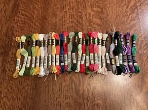 RARE!! DMC Lot 28 Cotton Embroidery Thread Floss Assorted Colors Vintage Colors - Picture 1 of 6