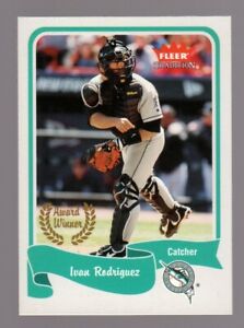 2004 Fleer Tradition Award Winner Ivan Rodriguez Baseball Card Marlins