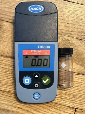 Hach DR300 中高范围色度计无和总氯 CL2 工作良好。 — 第 1/4 张图片