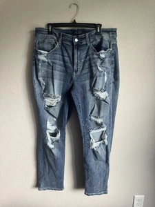 Judy Blue Mid Wash Blue Distressed Denim Boyfriend Fit Jeans Womens 18W - Picture 1 of 6