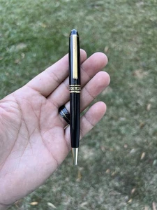Bolígrafo Montblanc Mont Blanc Meisterstuck Classique adorno dorado - Imagen 1 de 11