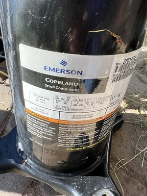 COPELAND SCROLL COMPRESSOR model  ZP51K5E - PFV - 830 year 2021- 220v single ph - Image 1 of 4