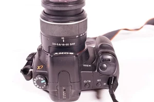 Sony A 77 con objetivo Sony DT 18-70mm 3,5-5,6 - Imagen 1 de 7
