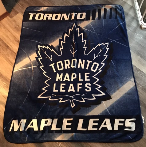 Toronto maple leafs NHL Blanket Throw Plush Fleece 6 By 4 Feet Cover
