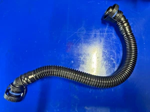 2007-2015 AUDI TT COUPE MK2 2.0L - PCV Breather HOSE / LINE 06J103221A OEM - Picture 1 of 3
