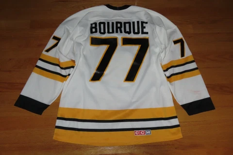 Vintage CCM RAY BOURQUE No. 77 BOSTON BRUINS (Size MEDIUM) Hockey Jersey Cover