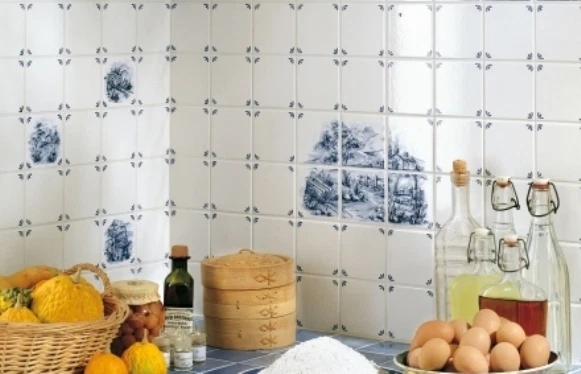 Classic Blue Delft Pattern ceramic tiles with Vitrosa (raised cristal) decors - Image 1 of 1