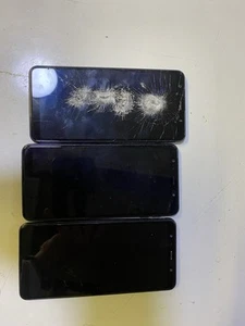 Zestaw 3x Samsung A7. 2018 Mieszany model smartphone NIEPRZETESTOWANY - CZĘŚCI ZAMIENNE LUB NAPRAWY - Zdjęcie 1 z 10