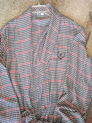 Bata Pottery Barn Adulto XXL Gris Rojo Negro Algodón Usada en Excelente Condición Monograma Foto 1 de 4