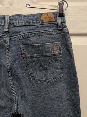 Pantalones de mezclilla para mujer Levi's 512 azules talla 8M descoloridos adelgazantes bolsillos brillantes elásticos Foto 1 de 4