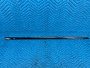 Lexus LS430 Front Passenger's Door Outer Belt Moulding 75710-50010 2001-2006 OEM - Picture 1 of 6