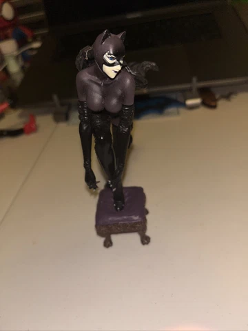 Yamato DC Batman By Kia Asamiya Wave 1 CATWOMAN Figure Cover