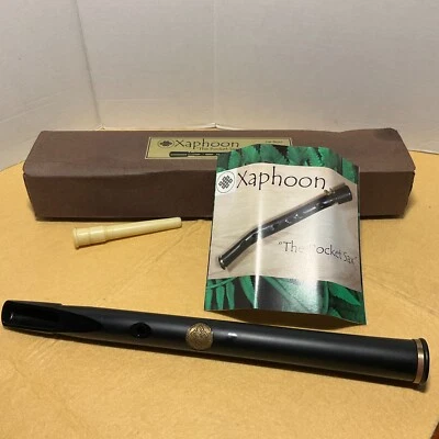 Saxofón de Bolsillo Maui Xaphoon con Caja y Manual Negro - Usado Estado *Leer* Foto 1 de 4