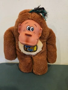RARE VINTAGE 1980'S 9" NINTENDO DONKEY KONG PLUSH - Picture 1 of 3