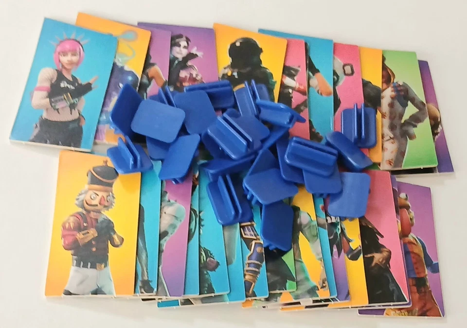 Repuesto Juego Monopoly Fortnite - Trajes Con Soportes Foto 1 de 1