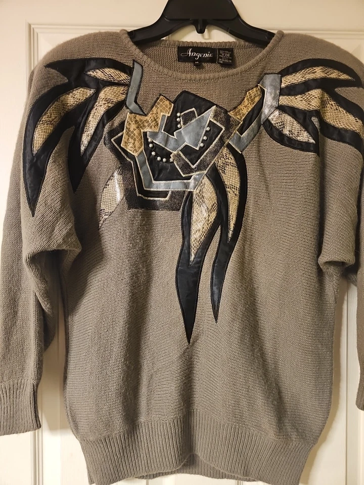 Винтажный 80-х/90-х серый Angenie свитер вязаный бисером серый с черным серебром и желтовато-коричневый - Изображение 1 из 4