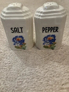 HARKER KERAMIK SALZ & PFEFFERSTREUER WOLKENKRATZER ART DECO - Bild 1 von 4