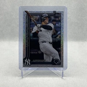 2025 Topps Series 1 Anthony Rizzo #14 Sandglitter Foil New York Yankees SP - Picture 1 of 2