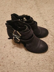 SODA Black Buckle Booties Sz 6 - Picture 1 of 3