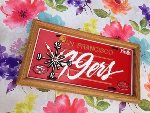 Vintage San Francisco 49ers Super Bowl Champs NFL Tin License Plate Clock & Pin Cover