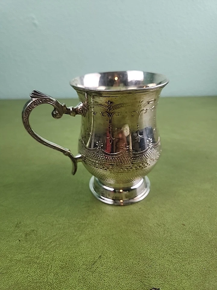 Taza Towle William Adams con mango plateado con patas 5" Foto 1 de 4