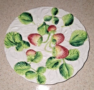 Hand painted Majolica Plate Embossed w Strawberries and Branches Made in Italy - Picture 1 of 4