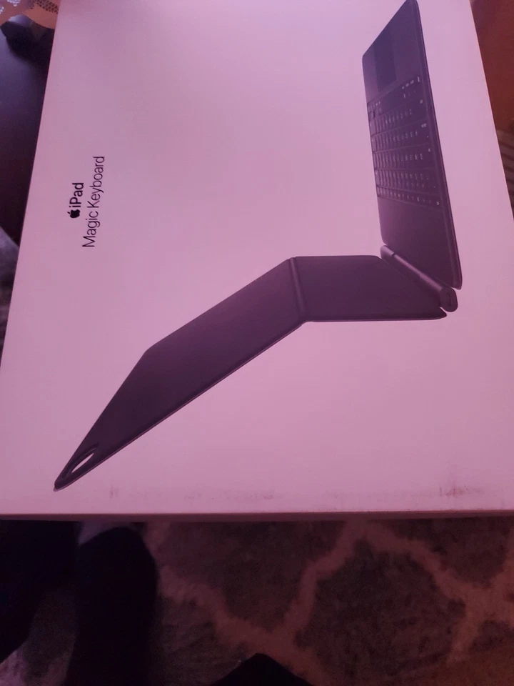 SOLO CAJA VACÍA Apple Magic Keyboard 11 pulgadas (para iPad Pro de 1, 2, 3, 4 generaciones) Foto 1 de 2