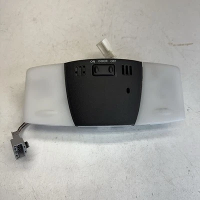 Оригинальный купольный/светильник для чтения в сборе для Nissan 370z 2010-2020 годов выпуска - Изображение 1 из 4