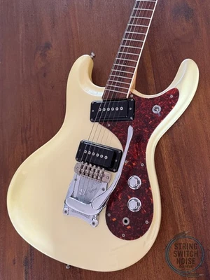 Guitarra Mosrite of California, Excelente '65, Blanco Perla, 2001, Estuche Original Foto 1 de 4