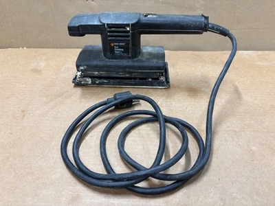 Lijadora de acabado de hojas Black & Decker 7448 1/3 13000 OPM Foto 1 de 4