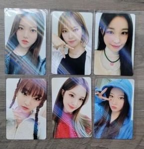 Weeekly Play Game: Awake (Makestar Official Hologram Photocard) Soojin Jaehee - Picture 1 of 14