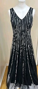 Long Occassion Party Regular Dress size 14 Black &White Stripes - Picture 1 of 6