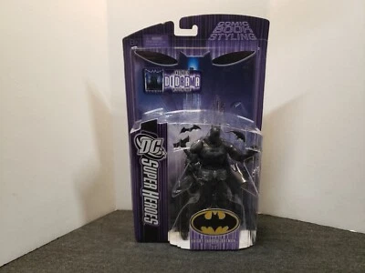 Cómic DC Superheroes estilo caballero sombra Batman con diorama Foto 1 de 2