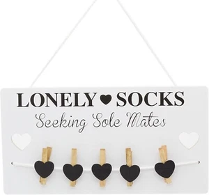 Sil Lonely Socks Plaque with Pegs - Novelty Hanging Plaque - Gifts for the Home - Picture 1 of 5
