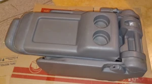 2005-2010 Honda Odyssey 2nd Row Middle Jump Seat gray Leather missing cushion - Picture 1 of 3