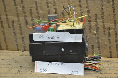 Chevrolet Impala 2000-2005 caja de fusibles unión OEM 15329230 módulo 030-6C5 Foto 1 de 3