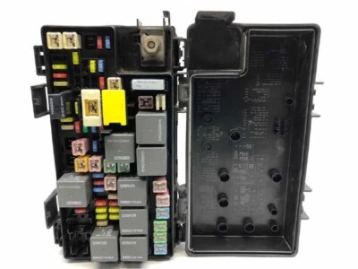 2010 JEEP WRANGLER TIPM TOTALLY POWER INTEGRATED FUSE BOX 04692298AG,04692298AF - Image 1 of 4