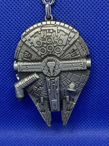 STAR WARS MELLENNIUM Falcon pewter Metal Disney Han Solo KEYCHAIN COLLECTIBLE - Picture 1 of 5