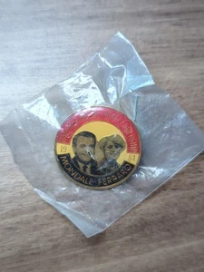 Mondale Ferraro Campaign Pin 1984 America Needs New Leadership - Picture 1 of 4