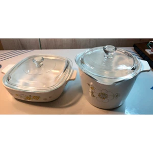 Vintage Corning Ware Casserole Covered & 4 Cup Measuring with Lid Lot of 2pc - Picture 1 of 12