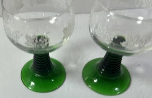 Juego De 2 Copas De Vino De Colección Luminarc Roemer Francia Verde Abeja Colmena Tallo Cordial Dulce - Imagen 1 de 8