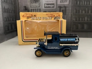 🚛⭐ RARE UK TOYS Vintage LLEDO📦 Boxed 1920 FORD MODEL T TANKER RUTLAND WATER - Picture 1 of 10