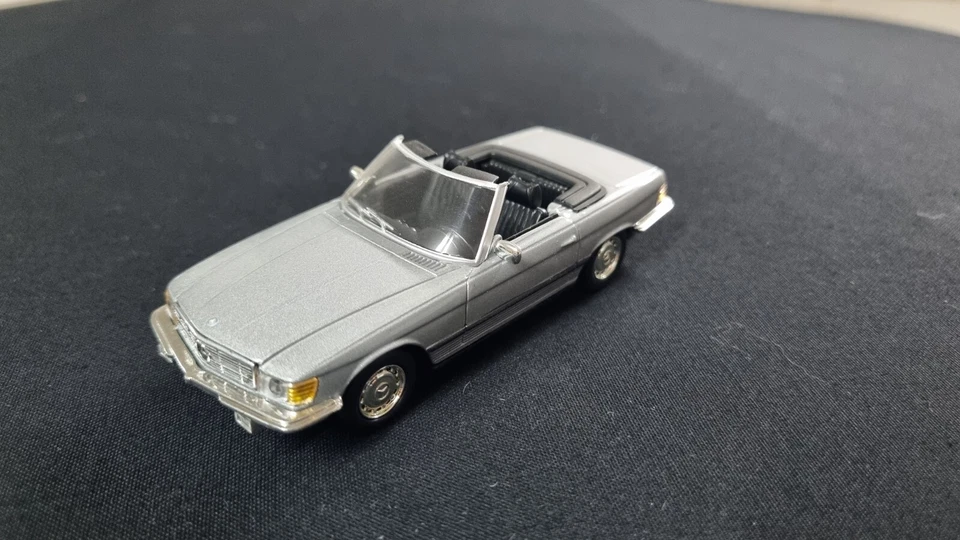 MERCEDES BENZ 350 SL 1972 1/43 - Immagine 1 di 4