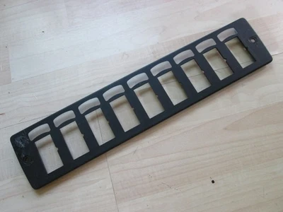 Kenworth S64-1016-9 00856AA 开关面板黑色适用于 (9) 摇杆开关 #M160SV — 第 1/4 张图片