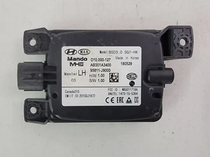 Sensor radar monitor punto ciego Hyundai Kona 95811-J9000 2019 2020 2021 - Imagen 1 de 3