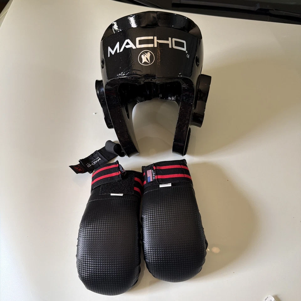 Tocado protector Warrior by Macho Martial Arts talla M y guantes Ch M Foto 1 de 4