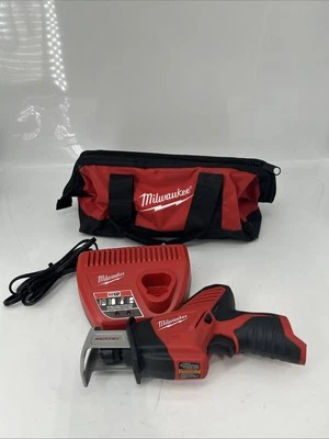 Milwaukee 2420-20 M12 Cordless Hackzall Reciprocating Saw Kit E27 - Image 1 of 4