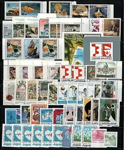 Jugoslavia Sc#1767A/1832, 1986 Collezione: 55 Francobolli +1 SS + Libretto Mint NH OG - Foto 1 di 4