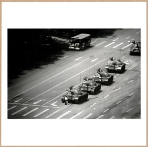 SIGNED - STUART FRANKLIN - TANK MAN, TIANANMEN SQUARE LTD 6" x 6" MAGNUM PRINT - Picture 1 of 2